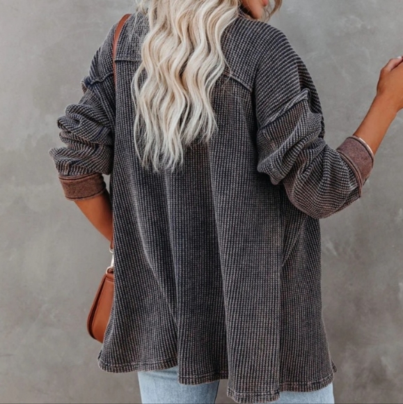 VICI DOLLS RIGO Boutique Mineral Wash Waffle Thermal Button down Shacket XS - Picture 3 of 6